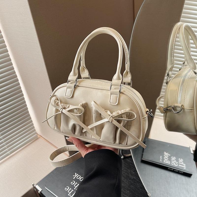 High-end niche bag women's spring and summer new fashion messenger bag versatile pleated portable pillow bag