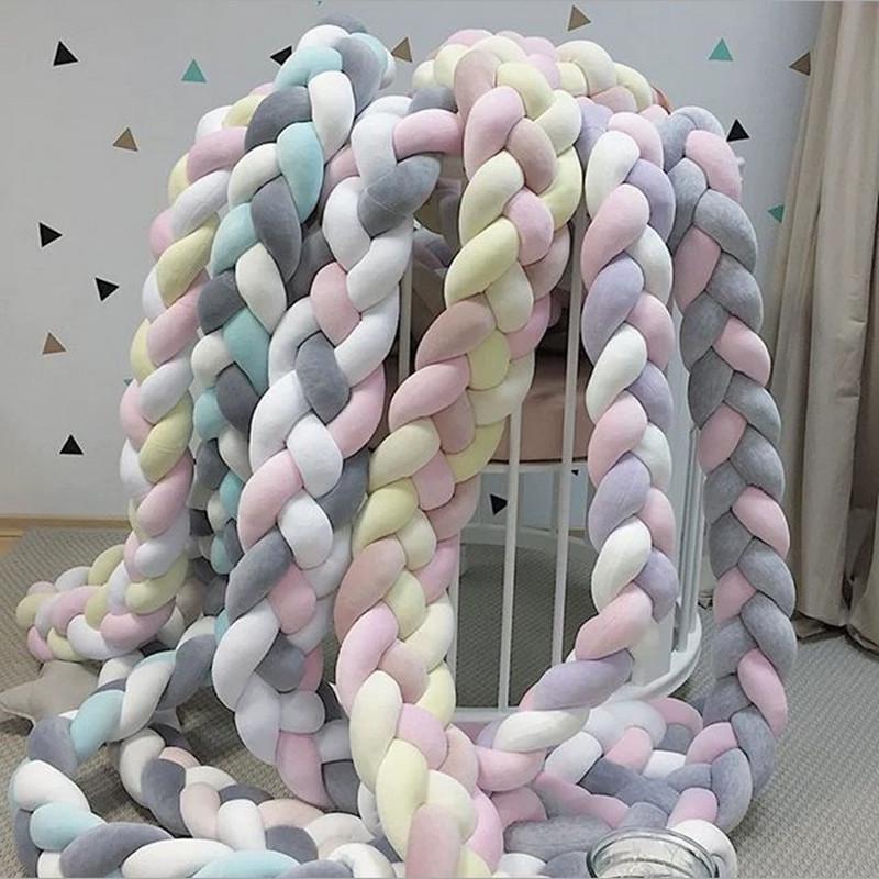 Hand-Woven Anti-Collision Crib Bumper - Soft, Knotted, Twist Design for Infant Safety