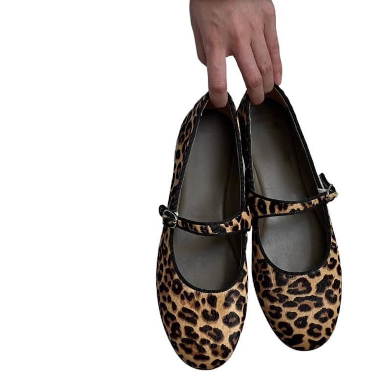 Spot~ 2025 autumn new retro ballet shallow mouth one-word buckle flat bottom leopard print single shoes genuine leather Mary Jane