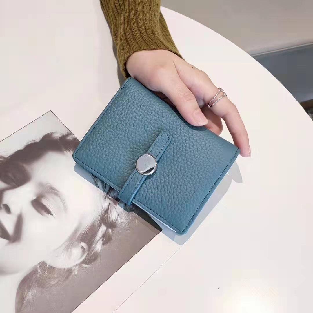 

The First Layer Of Cowhide Women S Half-Fold Short Wallet Trendy Leather Fashion Draw With Versatile Wallet Change Bag Thin небесно-голубой