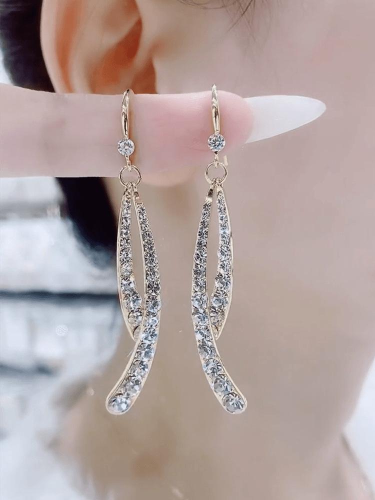 

Small Niche Design Cross Fish Tail Earrings, Women s New High-end, Light Luxury Temperament Earrings