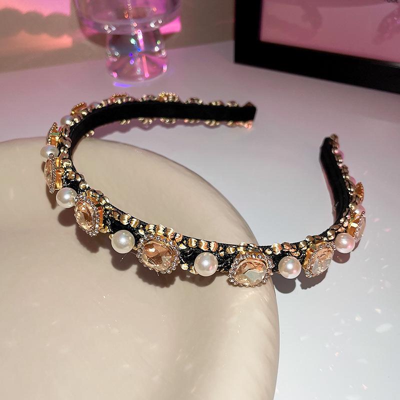 Chic Retro Geometric Rhinestone Pearl Headband - High-End Fashion Accessory for Women