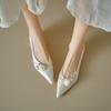 French pearl flower pointed head thick heel single shoes women are not tired feet low heel bridesmaid shoes bride shoes wedding shoes