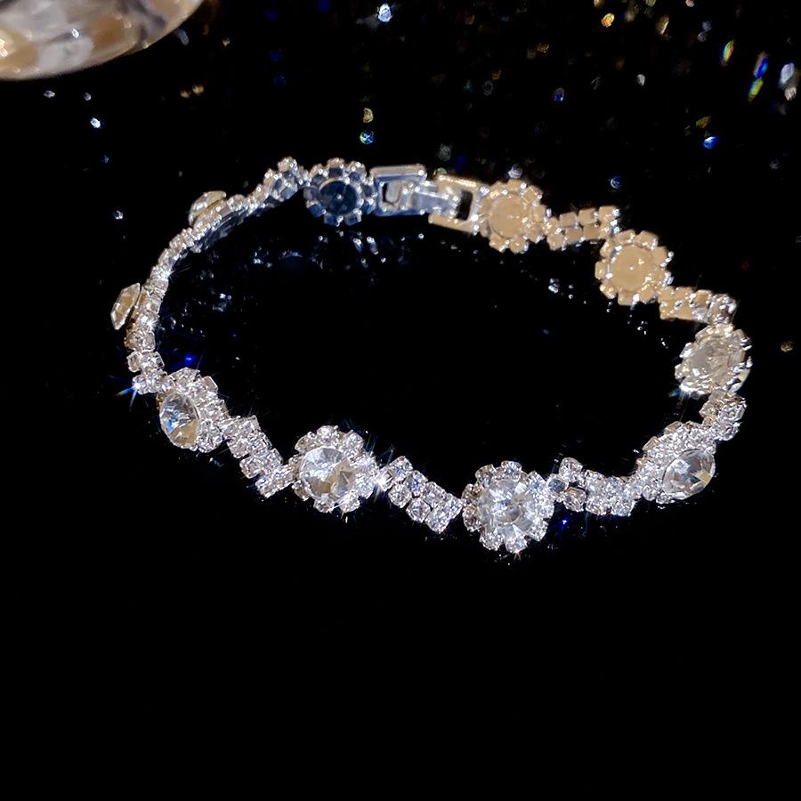 Elegant French Court Rhinestone Necklace & Earring Set - Geometric Design with Luxurious Clavicle Chain for Women