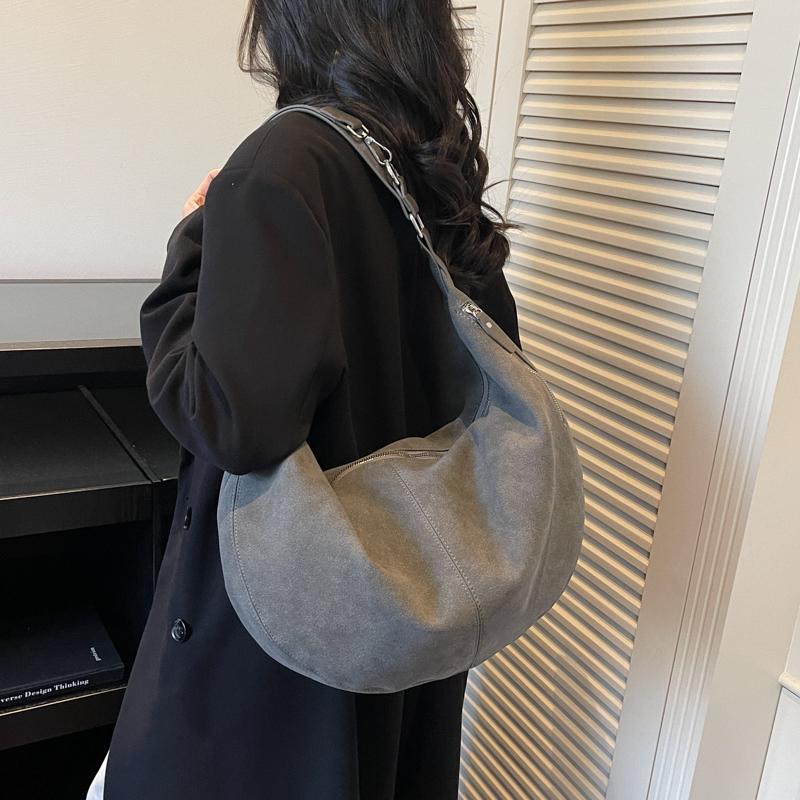 Faux Suede Shoulder Bag for Women, New Autumn/Winter 2026, Trendy, Retro, Large-capacity Single-shoulder Crossbody Bag