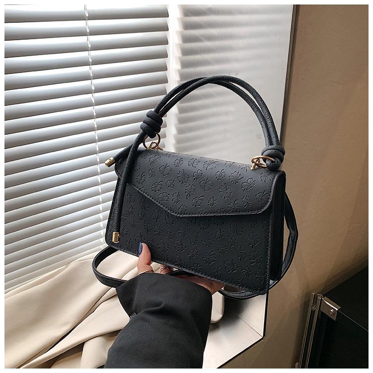 Small Square Bag Women's Bag 2025 Simple Embossed Retro Shoulder Bag, This Year's Popular Bag Women's New Casual Messenger Bag