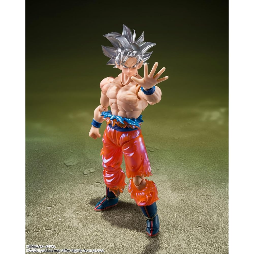 TAMASHII NATIONS S.H.Figuarts Goku Ultra Instinct Figure 140mm PVC ABS Painted Action Figure
