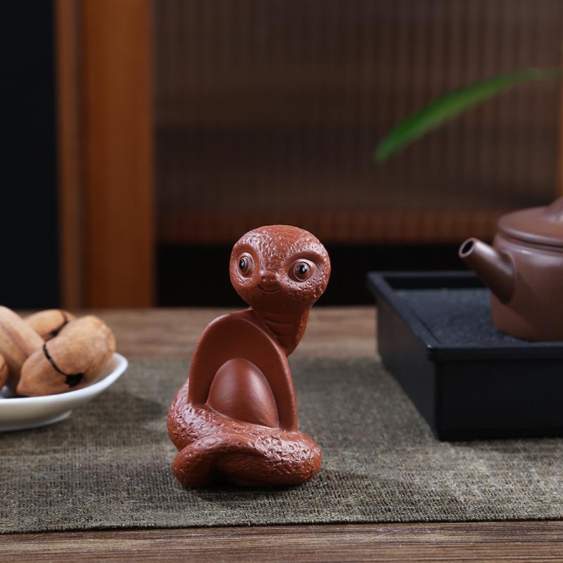 Zisha Tea Pet Spirit Snake Ingot – Kung Fu Tea Set Ornament & Table Decoration