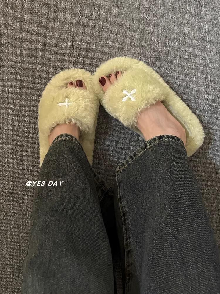 

Mao Mao slippers women s 2025 new autumn and winter wear high-end Internet celebrity French skirt cross thick-soled cotton slippers 40 зелёный