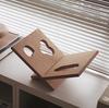 Porta-Revistas Minimalista de Madeira Maciça Design Original Estante Ins Nórdico Medieval Geométrico Artístico Ornamento para Casa