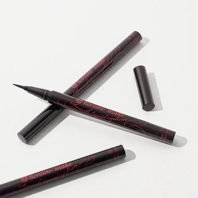 Smooth Liquid Eyeliner Super Keep