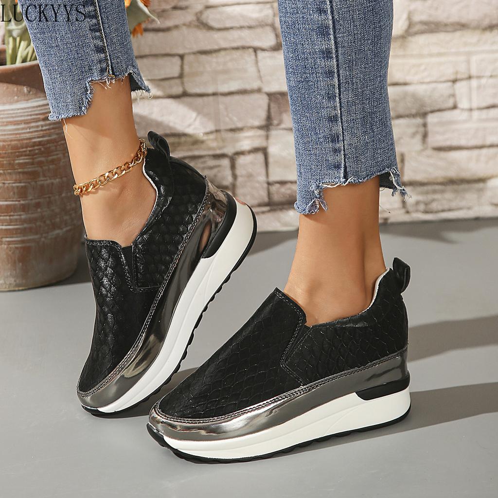 Fashion Hidden Heel Casual Platform Shoes Woman Sneakers Suede Slip On Shoes Women Height Increasing Flock Leopard Print Wedges Shoes