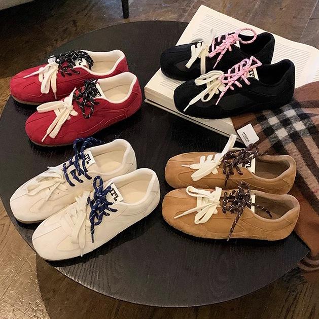 2025 niche square head matte Forrest Gump training shoes women's new color matching retro round head leather flat-bottomed casual board shoes