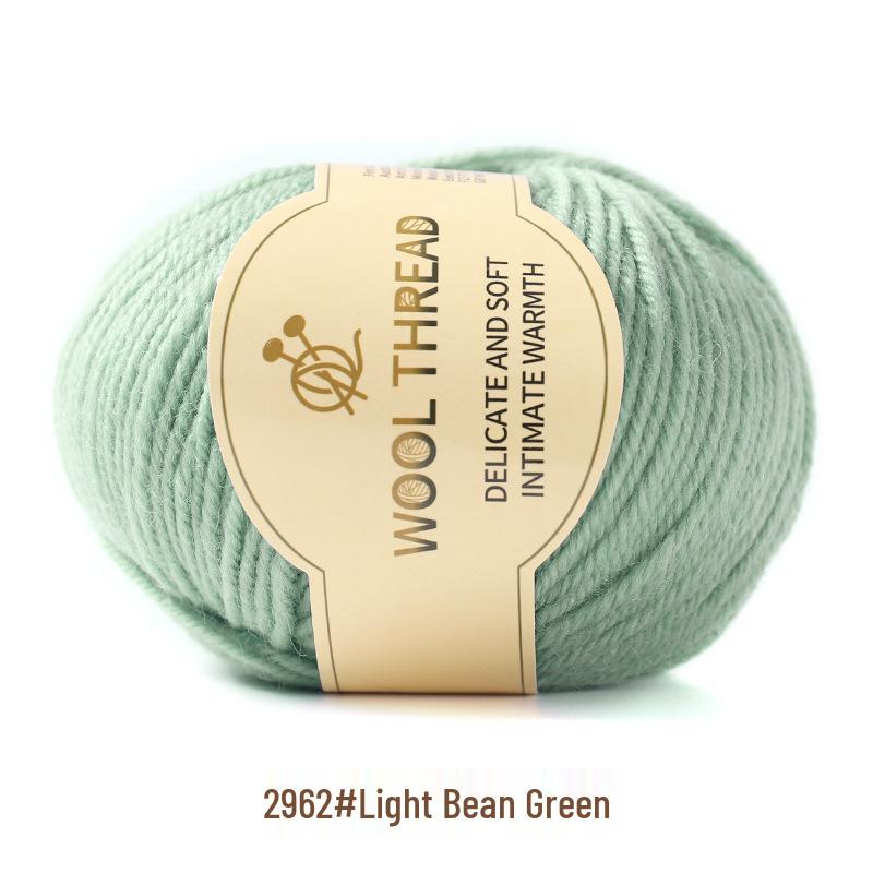Medium-Thick Cashmere Wool Yarn for Hand-Knitted Baby and Child Scarves and Sweaters, with Knitting Needles.