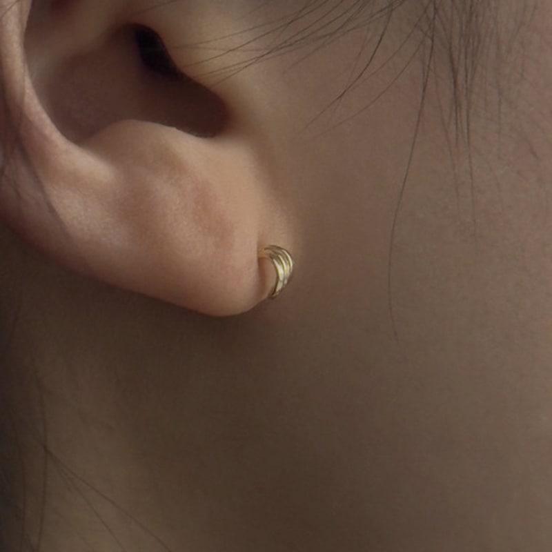 Faye 14k Sona earrings