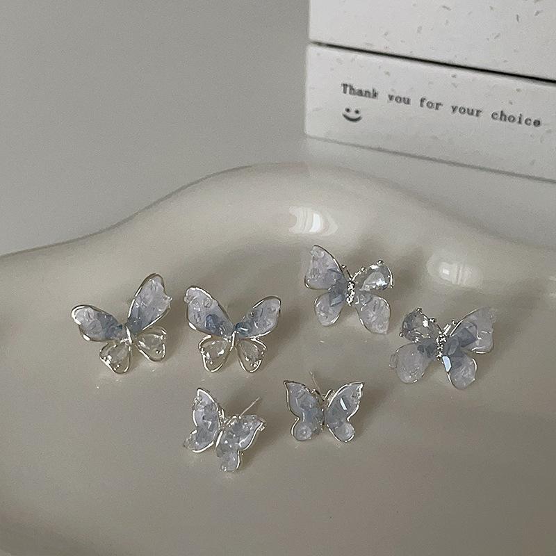 Niche Design Sense Zircon Crystal Butterfly Stud Earrings Women'S Light Luxury Retro Exquisite Elegance High Temperament Earrings Earrings