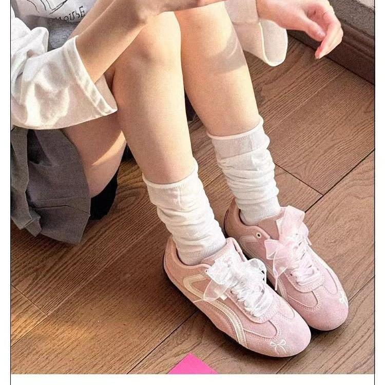 

Настоящая мягкая кожа красные женские туфли ретро универсальные спортивные повседневные туфли на плоской подошве туфли-яблоки дышащие и легкие 40 розовый