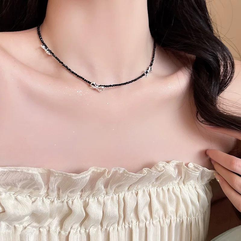 Beaded bow necklace women's accessories Korean ins collarbone chain niche sweet and cool jewelry gift