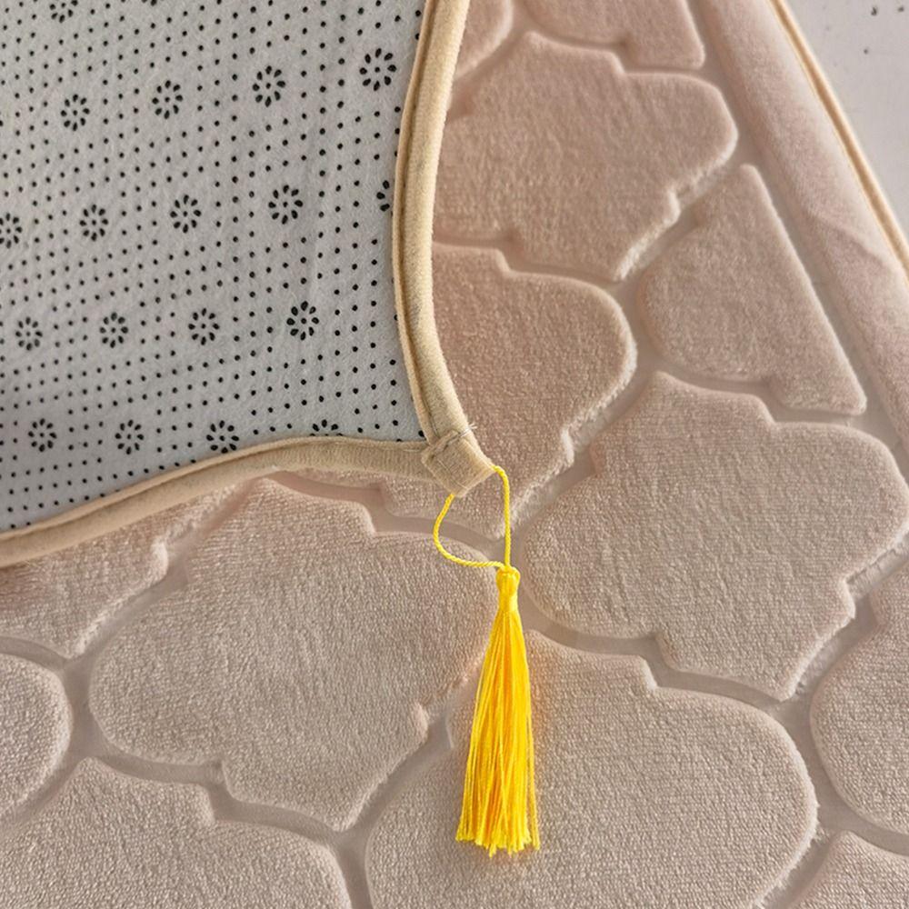Flannel Prayer Mat Irregular Floor Carpets Portable Prayer Rug