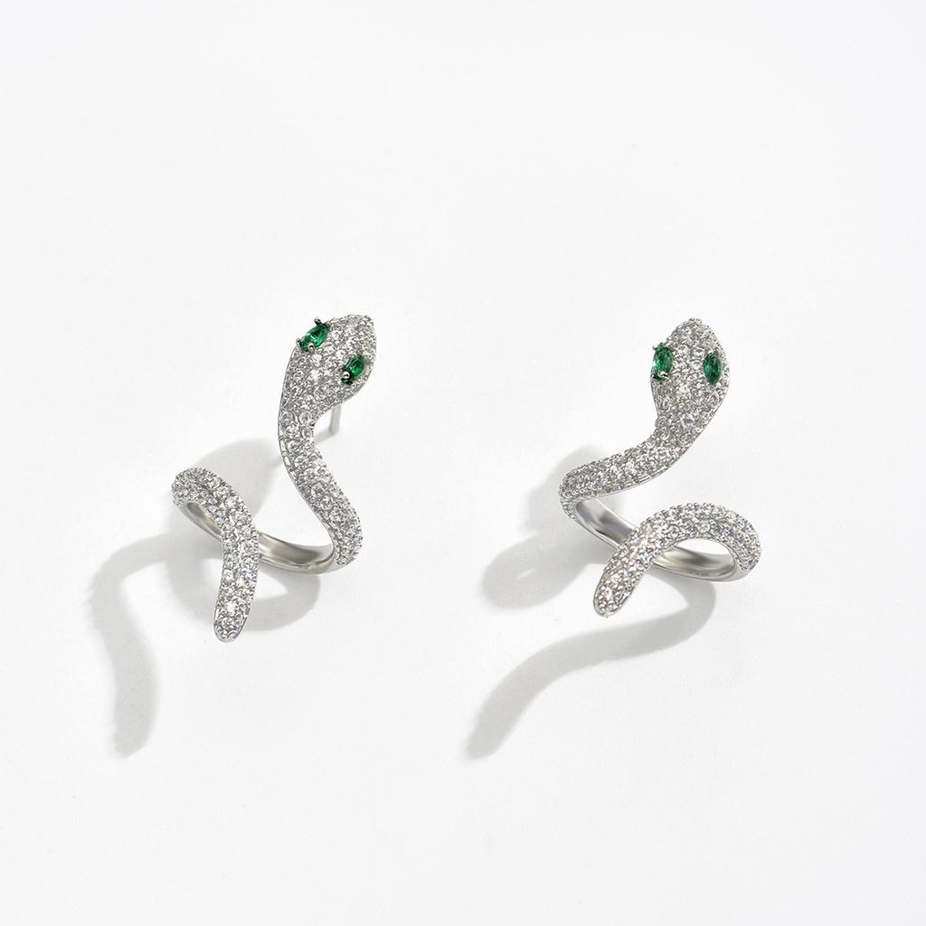 Light Luxury Niche Design, Snake Shaped Surround Earrings, Cool Style, Exotic Spirit Snake Green Eyes, Trendy and Cool