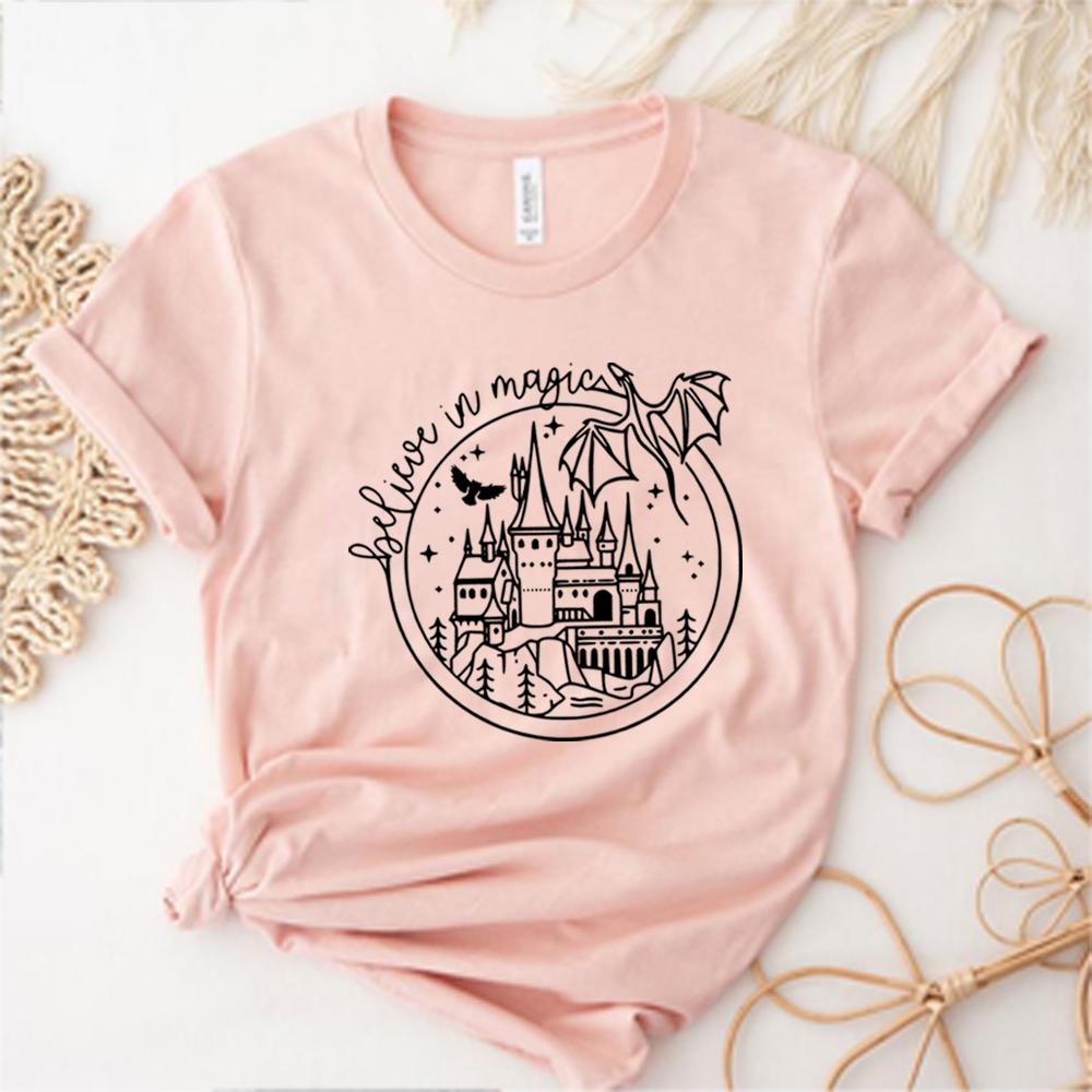 Vintage Believe in Magic T-Shirt Ästhetische Drachen-Shirts Magisches Shirt Grafik-T-Shirts Zauberer Goth Tee Unisex Kurzarm Tops