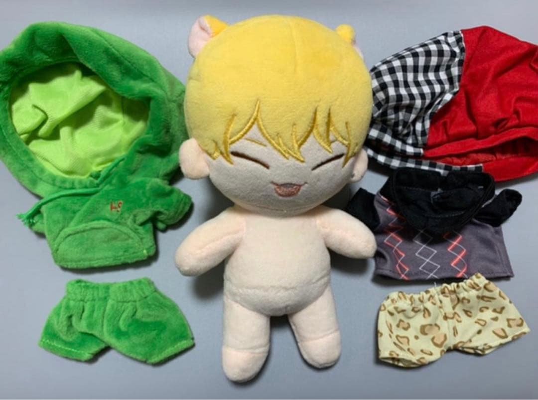 

[USED] Seventeen Plush Star