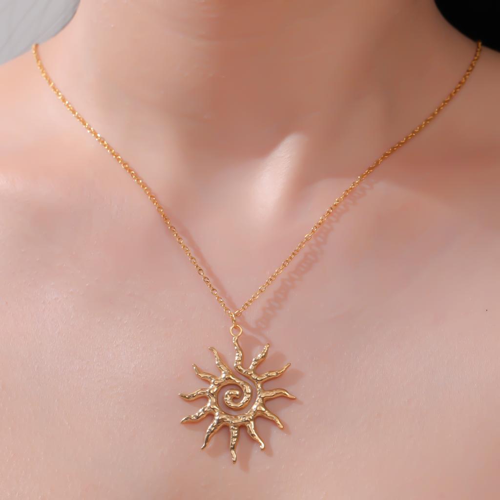 My Shape Stainless Steel Sun Pendant Necklaces for Women Men Vintage Gold Plated Choker Daily Jewelry Fashion Accessories Gifts
