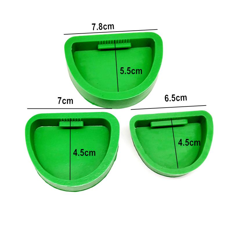 

Інструмент для стоматологічної лабораторії. Силіконова гумова основа. Колишня форма. Гіпсова різьблена модель. Колишня форма. 3 pieces mixed