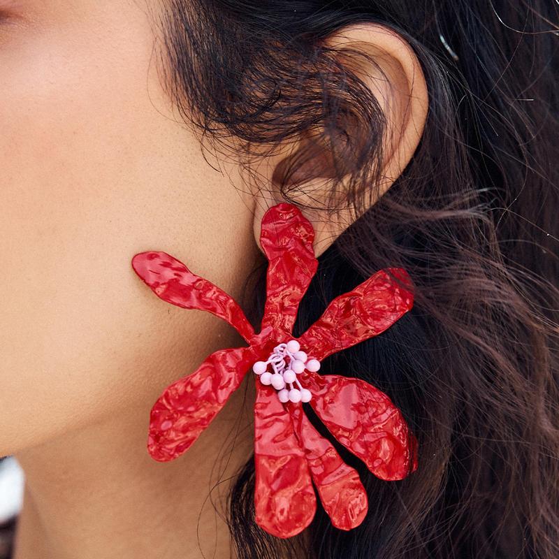 

Vintage Metal Contrasting Color Large Flower Stud Earrings for Women Exaggerated Alloy Leaf Temperament Earrings Fashion Zircon