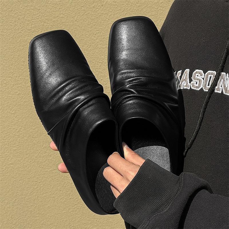 Fashion 2025 New Summer Women Mules Genuine Leather Men Shoes Cover Toe Shoes Squared Toe Low Heel Sandals Pleated Modern Slippers