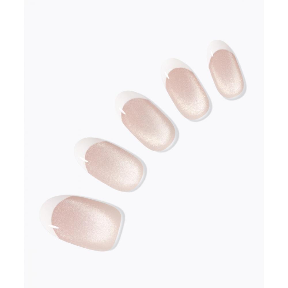 Dasing Diva Magic Press Eternal French Nail Tips  Almond 