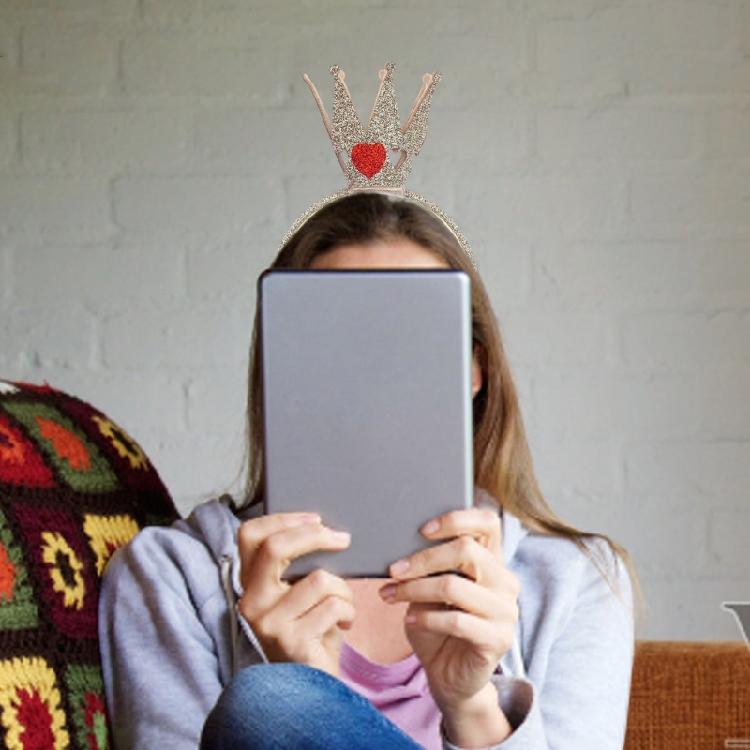 Sparkling 3D Crown Hairhoop for Women Kids Princess Hairband All Ages Birthday Party Accessories Hollowed Tiaras Headband