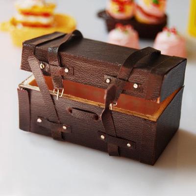 1/12 Miniatura casa delle bambole Valigia in pelle vintage in legno Mini bagagli Box