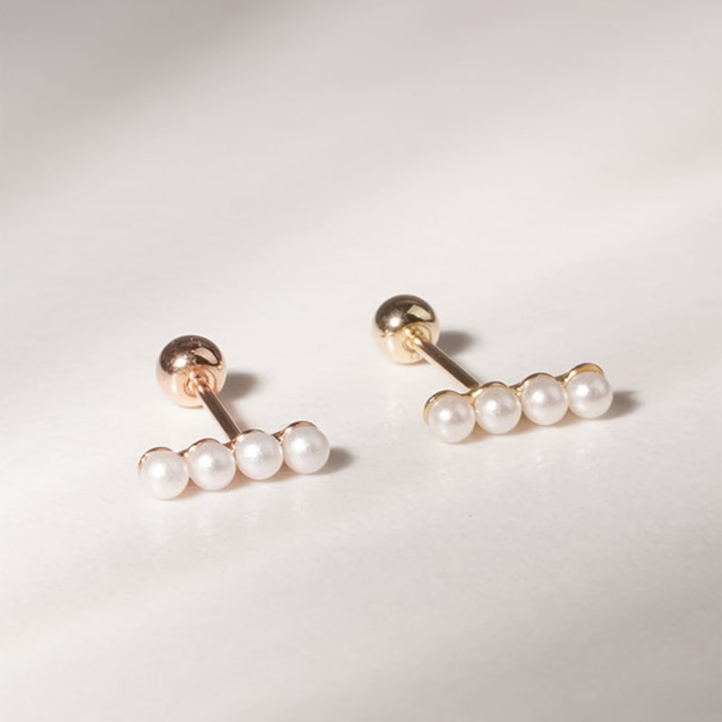 

JEWNEL 14K 4-tier pearl piercing earrings Earrings (1 pair) (17,100 won)