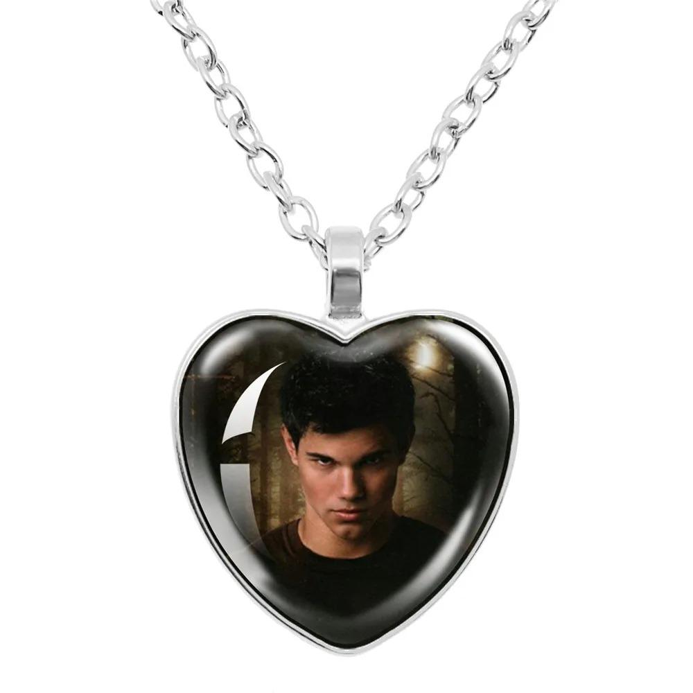 Twilight Movie Necklace Vampire Bella Edward Jacob Renesmee Character Glass Heart Pendant Necklace Men Women Jewelry Gift