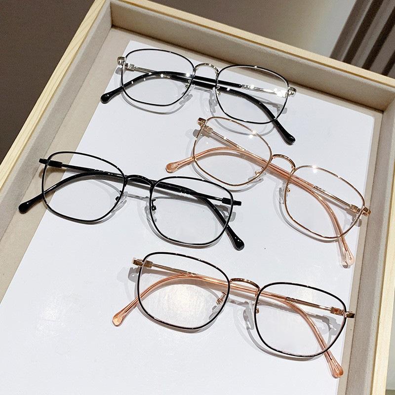 New Trend Pochromic Reading Glasses Women and Men Ultralight  Metal Frame Anti Blue Light Color Changing Far Sighted Glasses