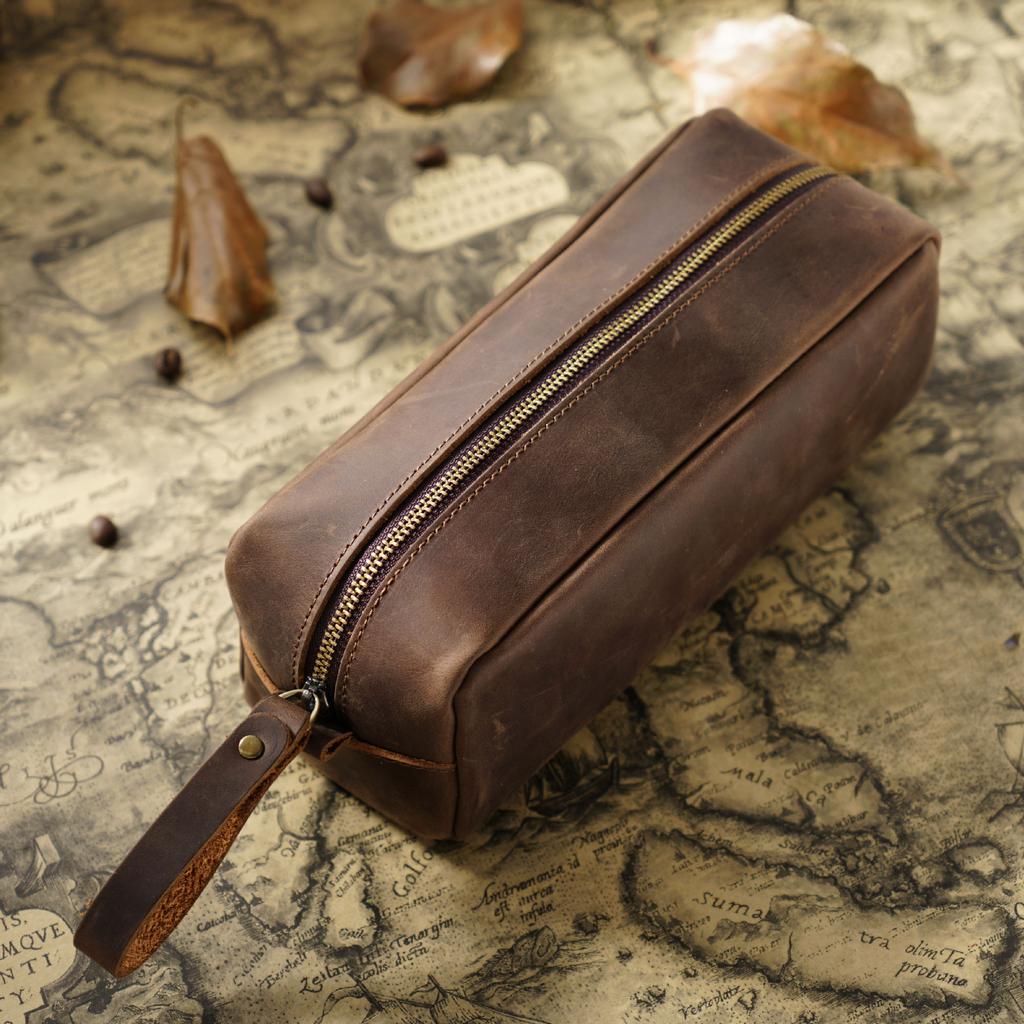 2026 First-layer Cowhide Pencil Bag, Square Retro Crazy Horse Leather Zipper, Simple and Large-capacity Pencil Stationery Bag.