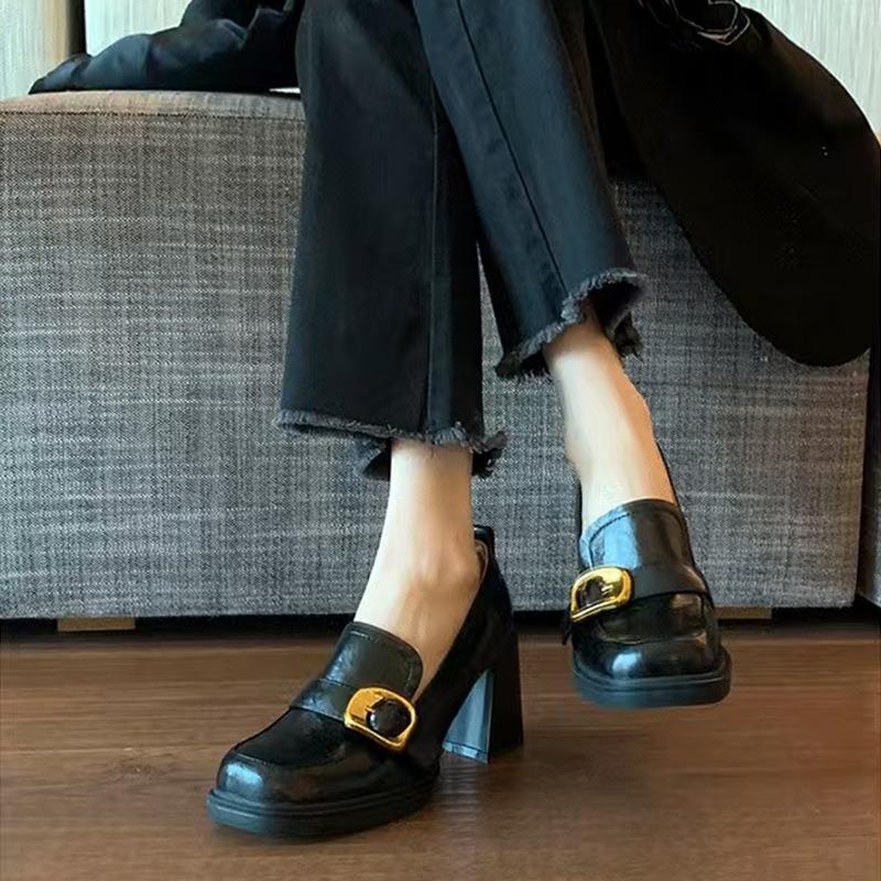 Damenschuhe Frühling und Sommer quadratische Spitze High Heel Loafer Damen Britischer Stil jk Damenschuhe dicker Absatz ein Pedal klein