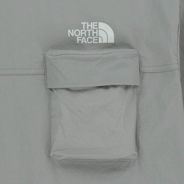 The NorTh Face Ila PockeT ShorT Sleeve Round T lighT Gray