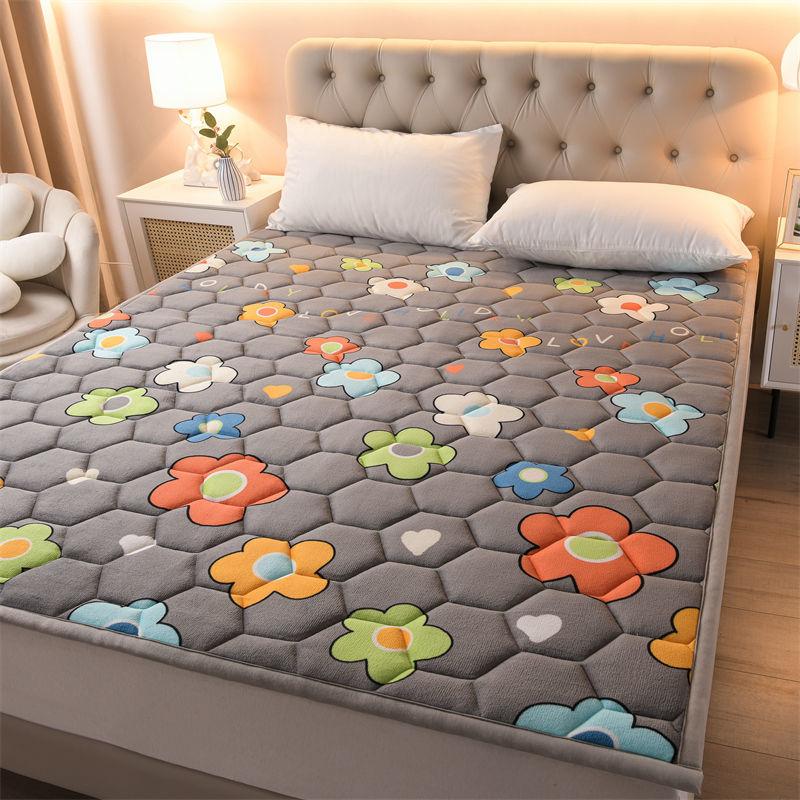 Warm Milk Velvet Mattress Twin Queen King Size Comfortable Soft Foldable Tatami Mattress Winter Single Double