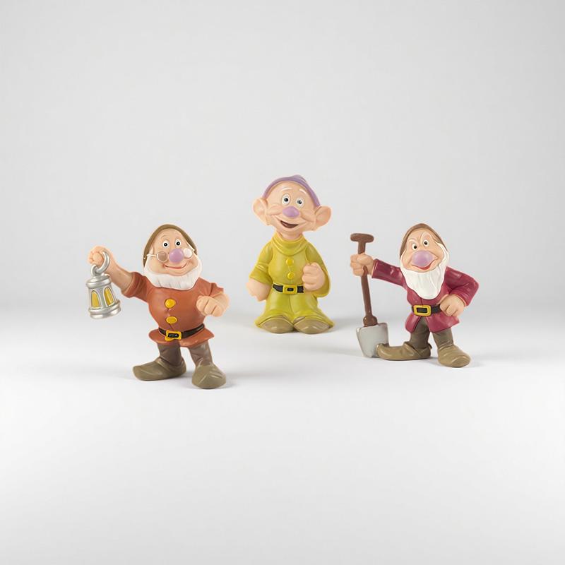 Snow White and the Seven Dwarfs Action Figures Set Collectible PVC Toys for Kids Fans Party Favors Birthday Gifts Decor