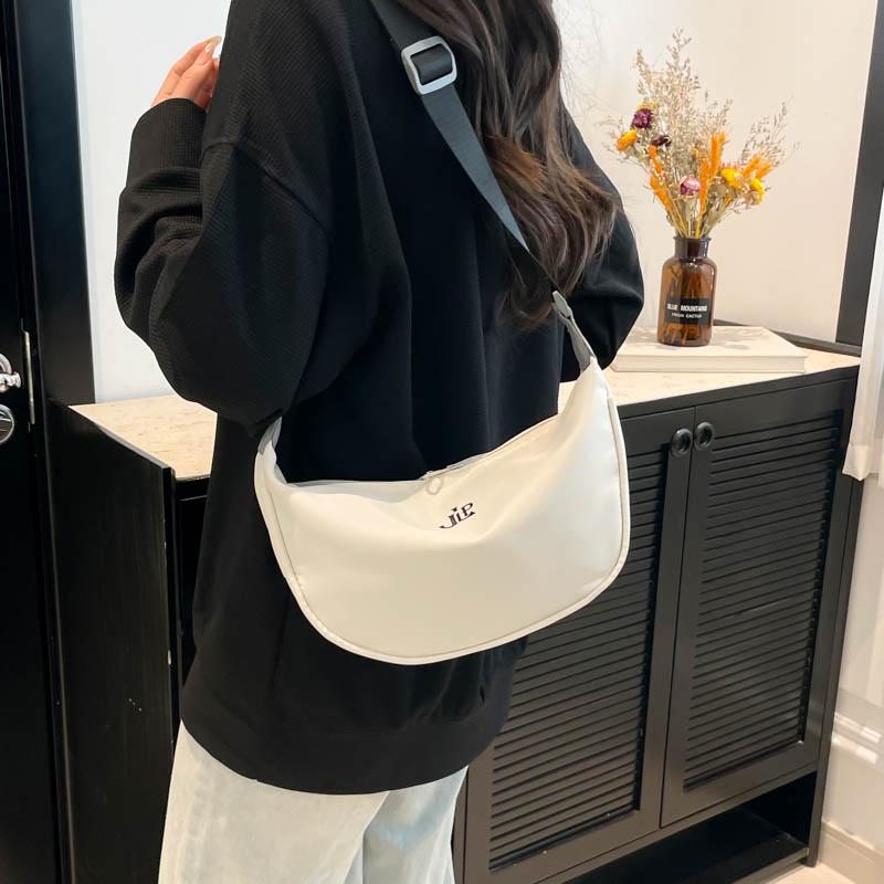 Lässige Nylon Hobo Umhängetasche für Damen Designer Schultertaschen Grün Kleine Kapazität Tote Lady Reise Shopper Tasche Damen Geldbörsen 2025