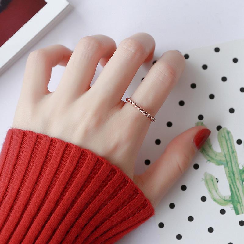 Trendy Japanese-Korean Titanium Steel Ring for Women – Personalized Pinky or Index Finger Twist Jewelry