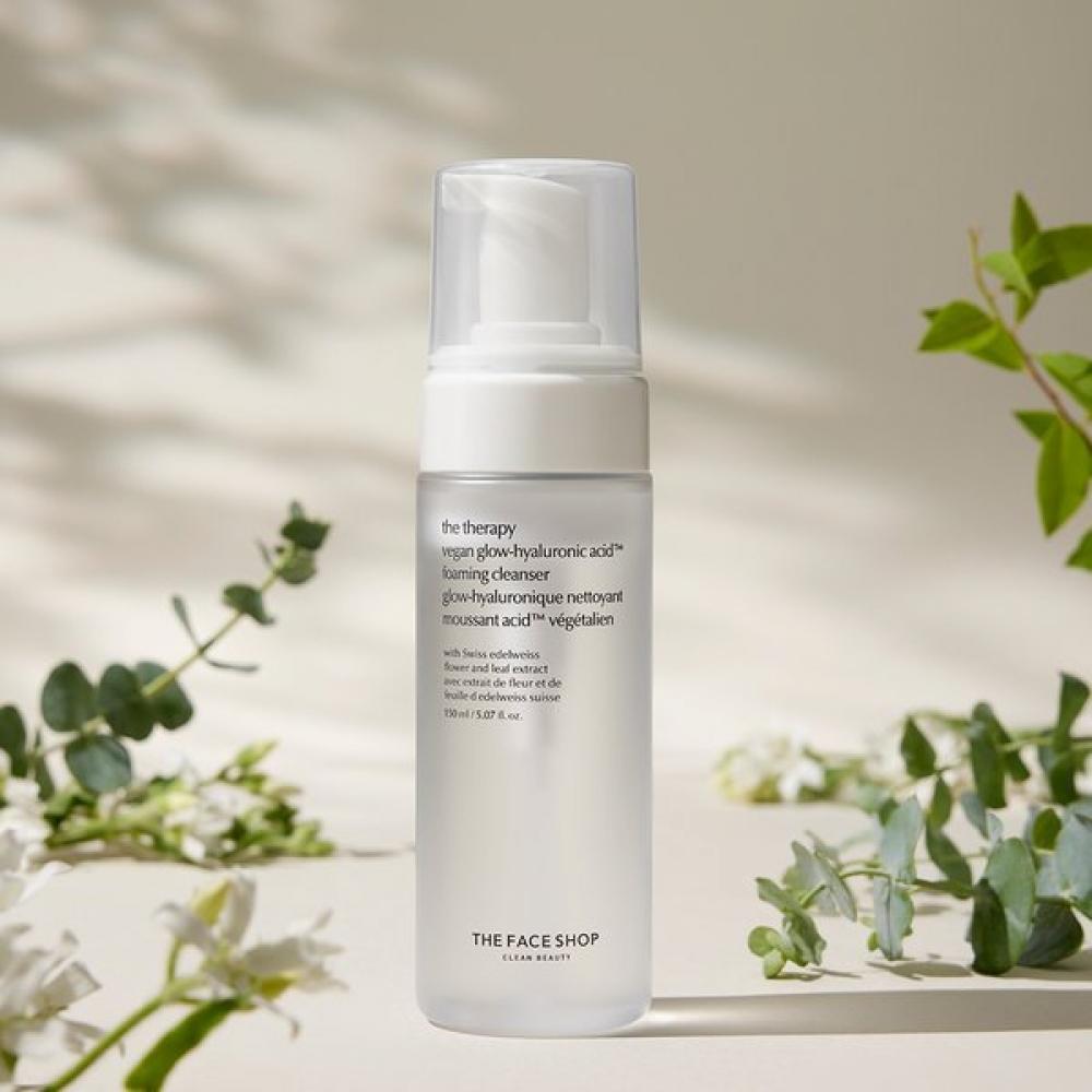 The Therapy Vegan Glow Hyaluronic Acid Bubble Foam Cleanser 150ml