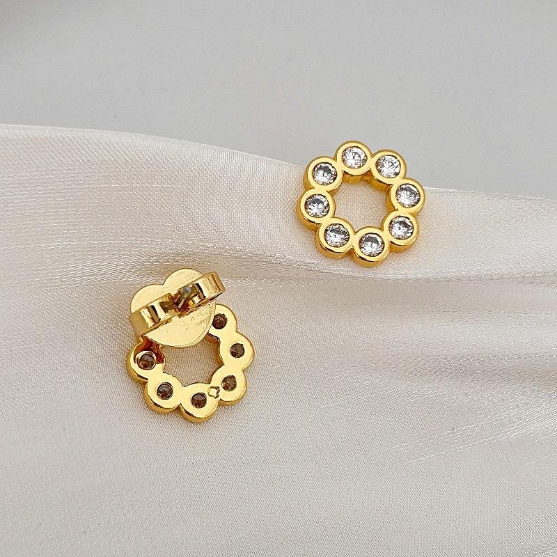 Geometric Round Ring Zircon Necklace, Fresh And Sweet Temperament, Flower-Shaped Stud Earrings, Exquisite And Versatile Necklace.