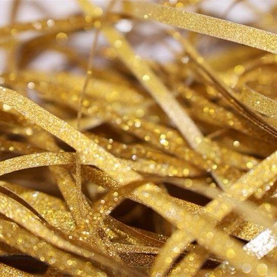 

Золота та срібна блискуча рафія для наповнення подарункових коробок: Нарізаний папір для весіль та коробок з цукерками