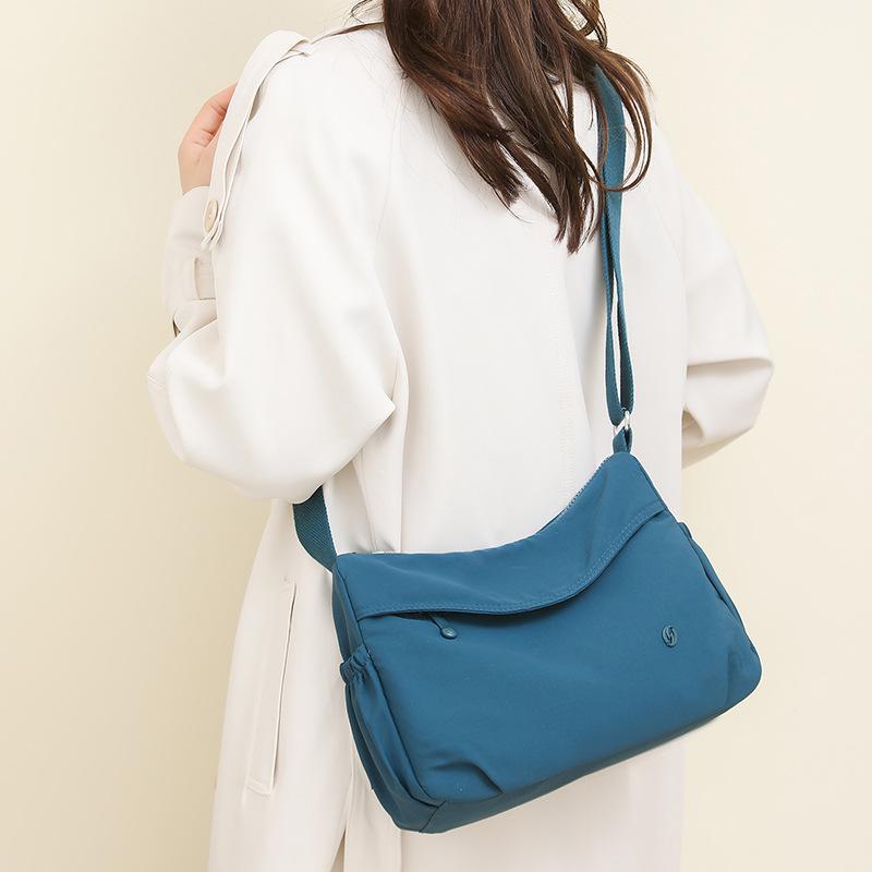 Oblique Span Bag Women's Large-capacity Fashion Casual Versatile High-end Sense Niche Lightweight Shoulder Bag