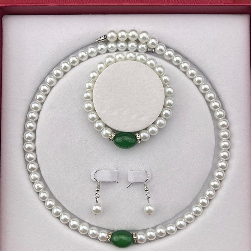 Collar de Perlas con Cierre de Lingote de Ágata Verde – Regalo Elegante para el Día de la Madre