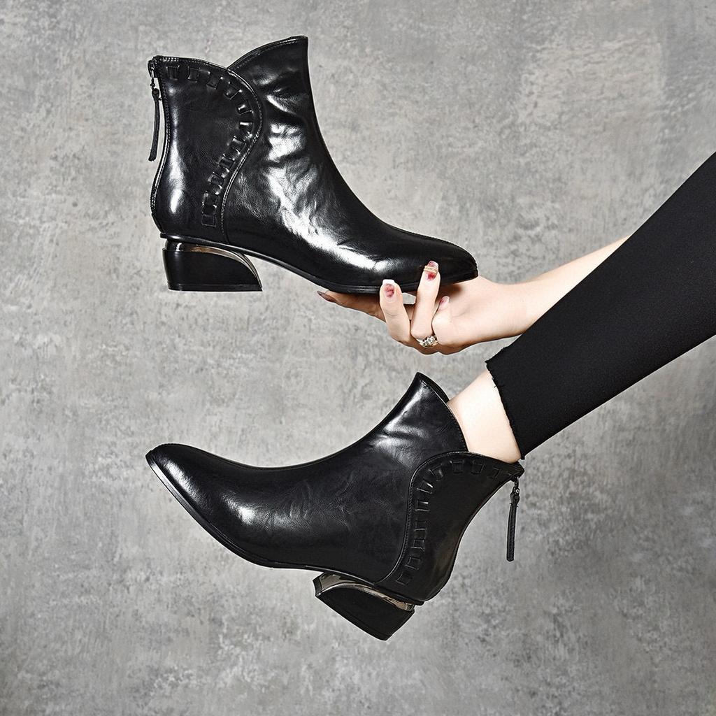 Pointed Short Boots Women's Autumn and Winter New Low-heeled Retro Rear Zipper Leather Boots Woven Rear Zipper Women's Boots