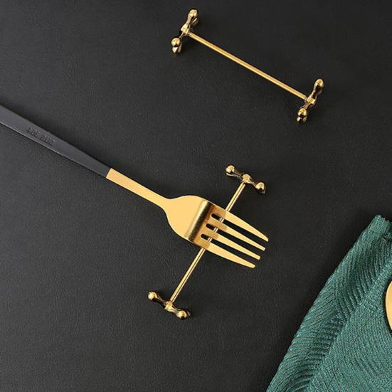 Metal Chopstick Rest Cutlery Rest Reusable Chopstick Stand Dining Utensil Rest Prevents Rolling for Spoons Forks Dining Table Home Party Wedding Use